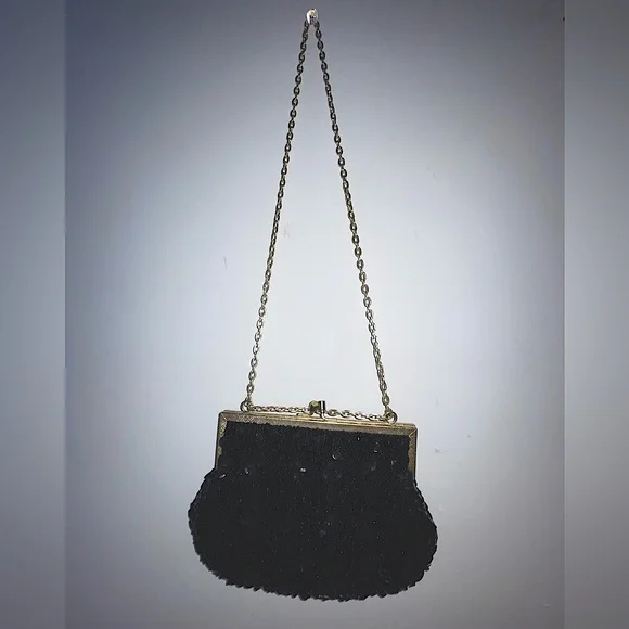 Beaded Hand Purse | Handmade | Gold Chain - Picture 4 of 16